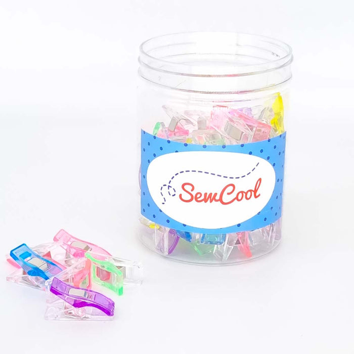 A tub of 50 quilting clips