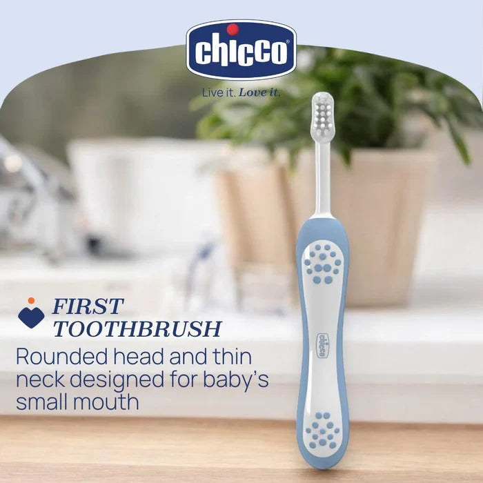 Chicco Indigo Toothbrush for Kids - Indigo (6-36 Months)