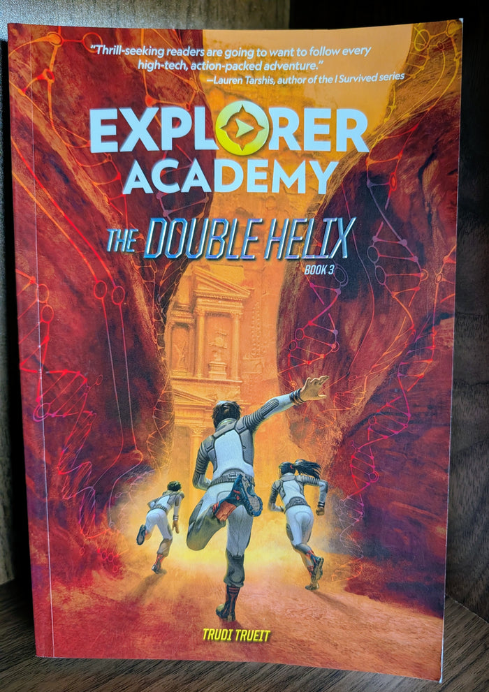 Explorer Academy - The double helix