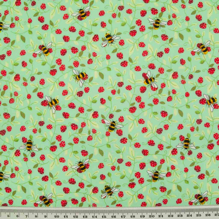 Fat Quarter Bundle - Bee & Strawberry - Rose & Hubble