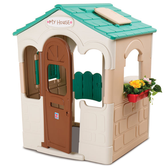 GROW N UP COUNTRY MANOR PLAYHOUSE