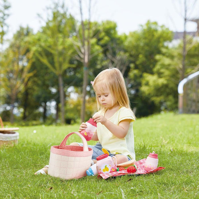 Hape Toddler Picnic Basket