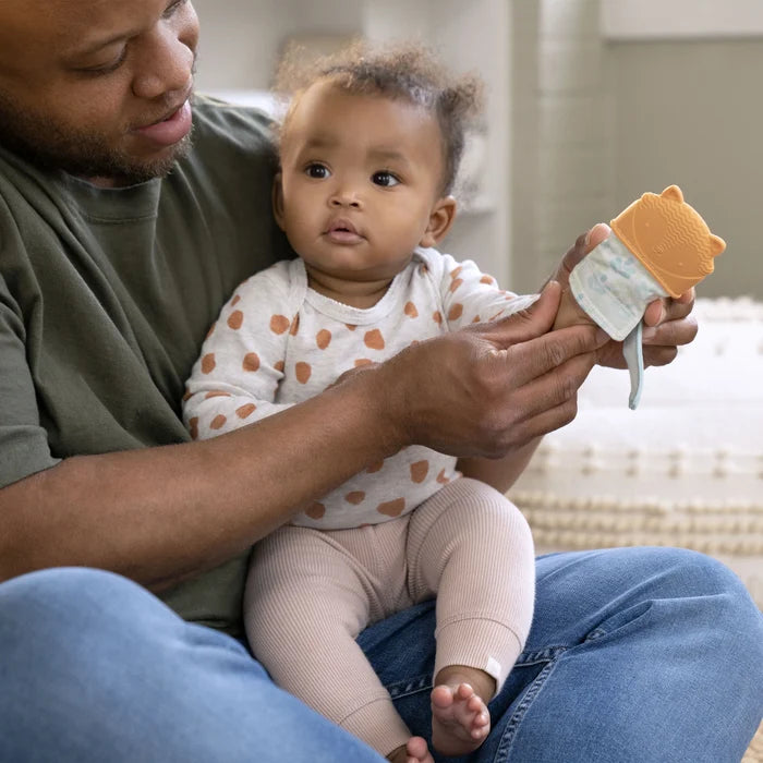 Ingenuity Teether Mitt Peg Toy