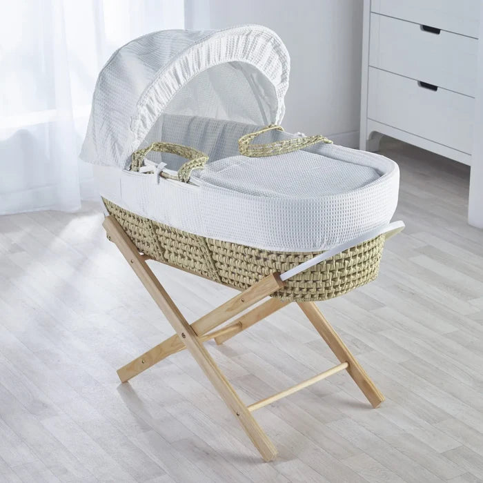 Kinder Valley White Palm Moses Basket