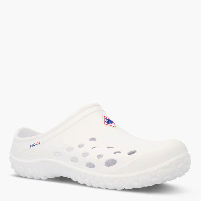 Muckster Lite Liberty Men's Clog MMLCMU01 white clog shoe on a white background