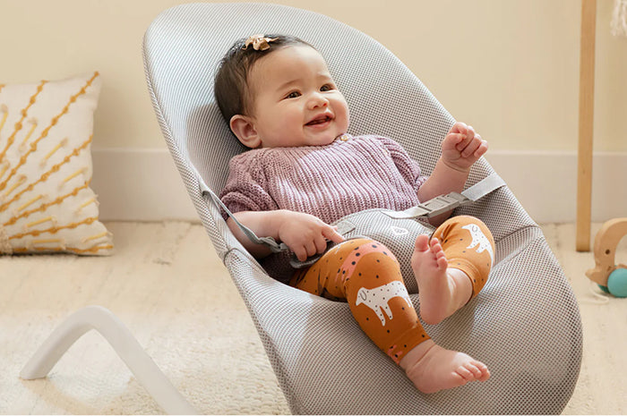 Munchkin Spring 2-in-1 Bouncer & Rocker (Grey)
