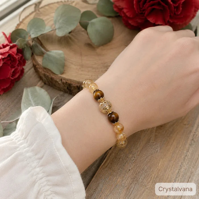 Tiger eye chatoyant bands - detail two