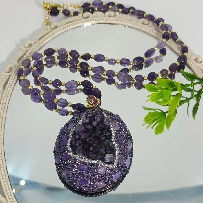 Detail texture of amethyst natural stone surface — crystal jewelry gift set for healing and wellness by Crystalvana