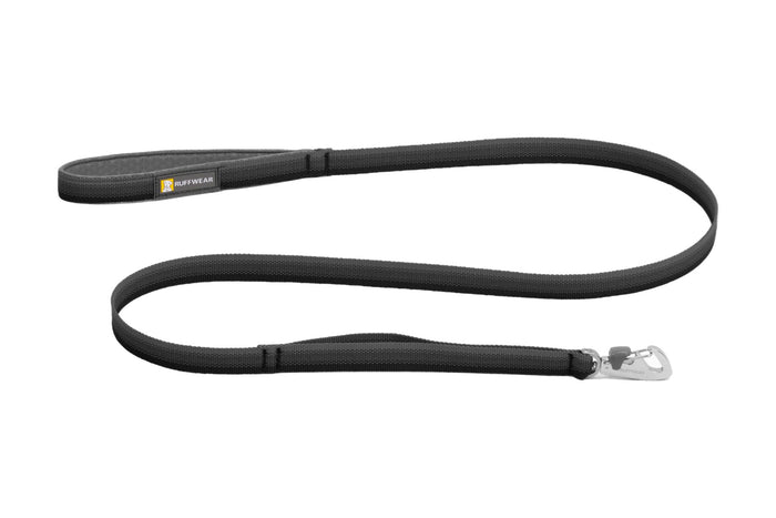 Stock image of the Front Range Lead in Basalt Grey, an everyday lead with a fading pattern along the length, against a white background.